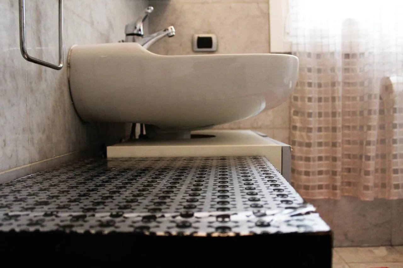 Sansiro47 Bed & Breakfast Milan Italy