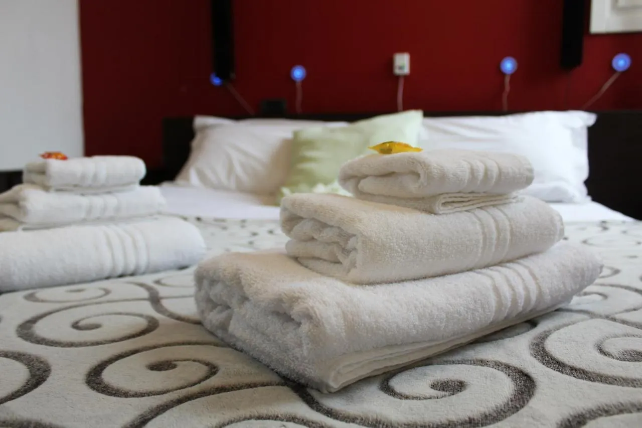 Sansiro47 Bed & Breakfast Milan 2*,  Italy